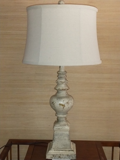 NICE Distressed Column Syle Table  Lamp