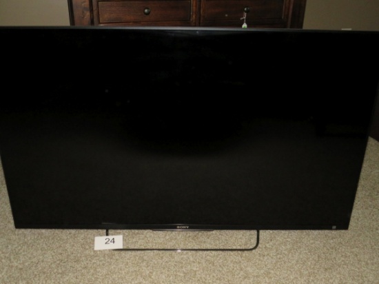 Sony Bravia 50"  LED HDTV W/Stand, Manual & Remote