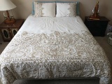 Queen Size Bed W/Metal Rails & Bedding