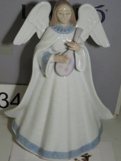 Lladro "Angelic Melody" Porcelain Angel W/Original Box #05963