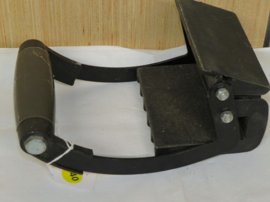 Heavy Duty Portable Gripping Tool