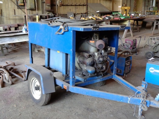 MILLER DEL-200 Portable Welder, s/n HG034833, Deutz diesel (OAKDALE)