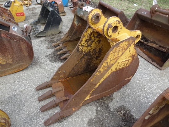 CAT 21" Digging Bucket