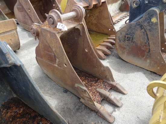 CAT 22" Digging Bucket