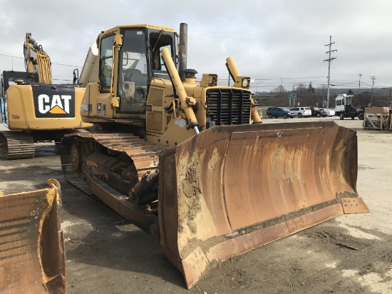 1994 JOHN DEERE Model 850C WT Crawler Tractor, s/n 800569, powered by John