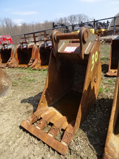 CP 30" Digging Bucket, s/n J41165-1 (250/300)
