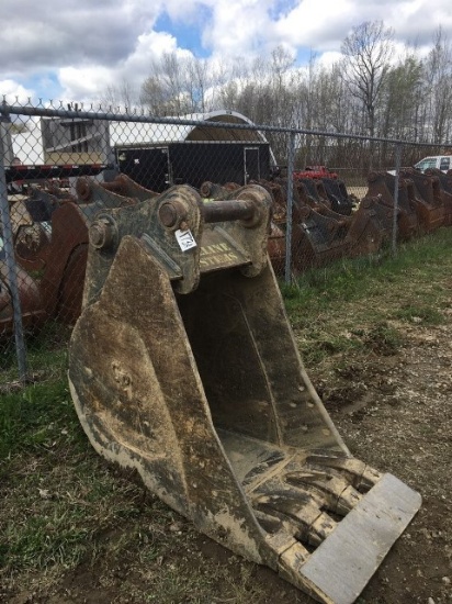 CP 30" Digging Bucket, s/n J41668 (250/300)