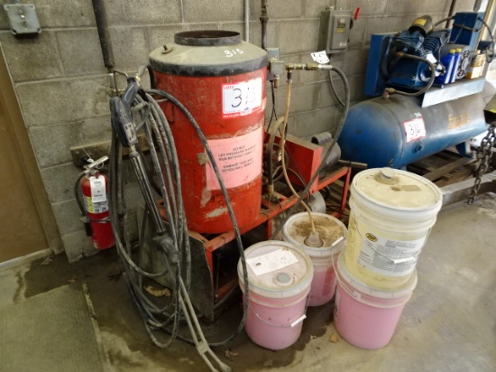HOTSY 350,000 BTU Electric/Natural Gas Hot Water Pressure Washer
