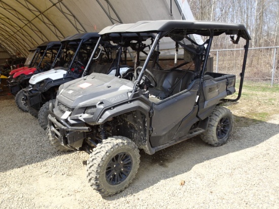 (GIL-062) 2016 HONDA Model Pioneer 1000, 4x4 Side By Side Utility Vehicle,