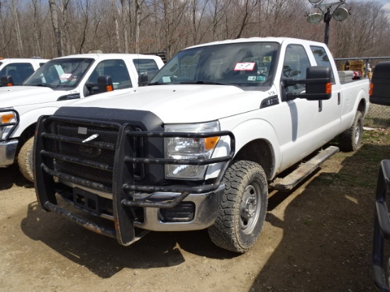 (P-114) 2012 FORD Model F-250XL Super Duty 4x4 Crew Cab Pickup Truck, VIN#