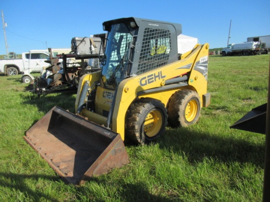 (Unit #SL20 ) 2015 GEHL Model R220 Skid Steer Loader, s/n GHLOR220E00174424