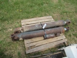 JOHN DEERE 544 Lift Cylinders