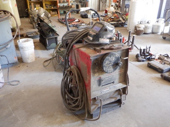 LINCOLN Idealarc 250 Portable Arc Welder