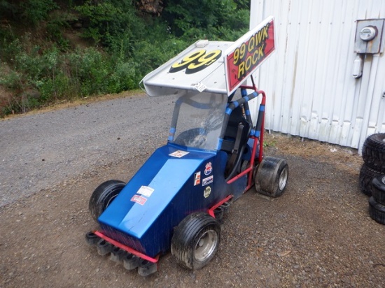 MICRO MINI Sprint Car, powered by Honda 8HP gas engine, centrifugal clutch,