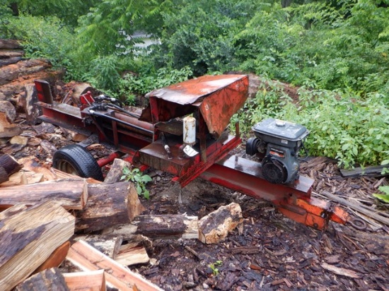 Shop Made Hydraulic Log Splitter, powered by Kubota 1 cylinder gas engine (