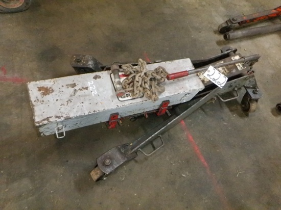 GRAY 2,206# Hydraulic Transmission Jack and Accessories