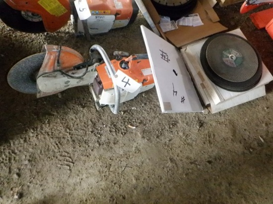 STIHL TS400 Gas Demo Saw and Blades (3 Diamond/17 Abrasive)