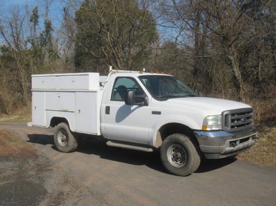 2003 FORD Model F-350XL Super Duty 4x4 Utility Truck, VIN# 1FDSF31L33ED5589