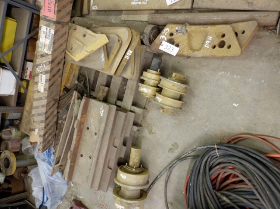 Side Cutters, Edges, Track Pads, Rollers, Bolts (Cat D9H/D8K/D6M/621)