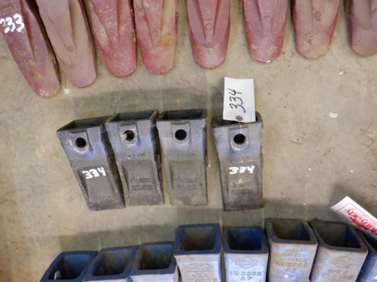(4) UNUSED Bucket Teeth