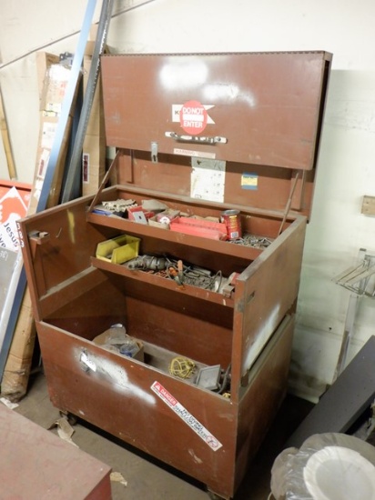KNAACK Portable Gang Box
