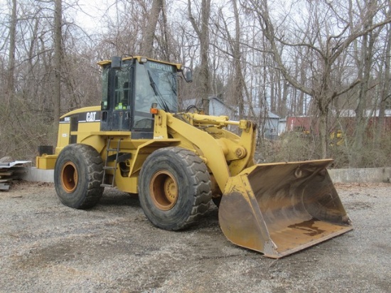 2004 CATERPILLAR Model 938G Series II Rubber Tired Loader, s/n CRD01251, po