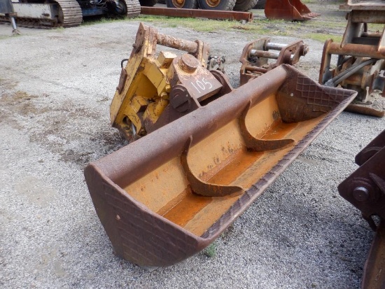 78" Cleanup Bucket, with hydraulic wrist (Cat 225)