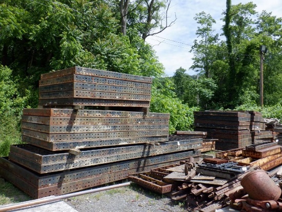 (2,652 SF) EFCO Form Panels Consisting of: (2) 8'x20'; (4) 8'x12'; (9) 8'x8'; (2) 6'x20'; (2)