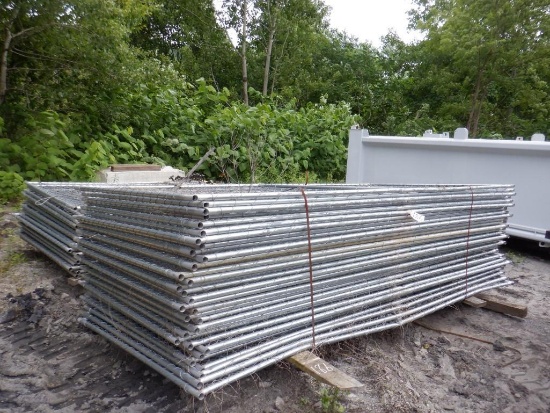 (45 Sections) 12' Temporary Fencing, 5' high with bases