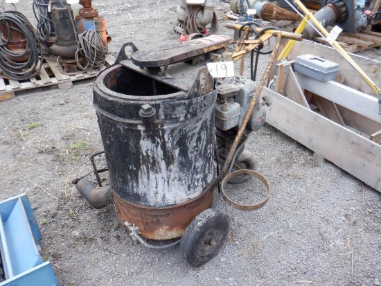 BERRY BMA10 Walk Behind Tar Kettle, Briggs & Stratton gas (Not Running)