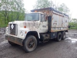 1975 FORD Model LNT800 Tandem Axle Lube Truck, VIN# T80EVV10759, powered by 8 cylinder gas engine