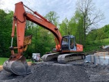 1999 HITACHI Model EX200LC Hydraulic Excavator, s/n 14MP089389, powered by Isuzu 6 cylinder diesel