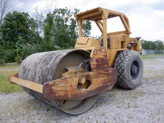1976 RAYGO Rascal Model 410A Vibratory Compactor, s/n 21C336, powered by Detroit 4-53 diesel engine