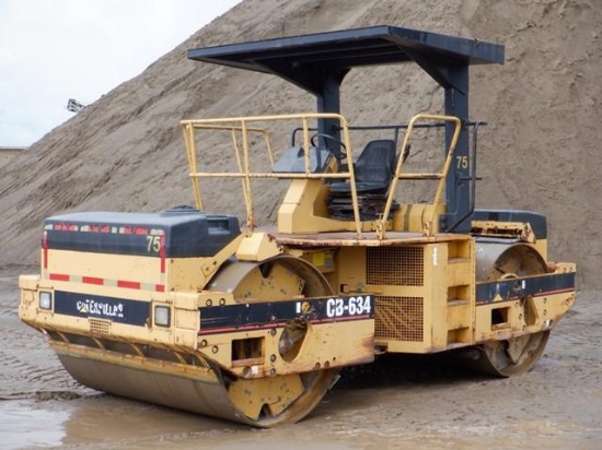 1994 CATERPILLAR Model CB634 Tandem Vibratory Roller, s/n 5CL00075, powered by Cat 3116 diesel