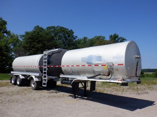 2004 BRENNER 9,500 Gallon Tri-Axle Insulated Asphalt Tank Trailer, VIN# 10BBA93ZX4F0B5530, equipped