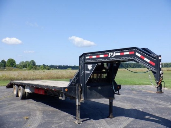 2016 PJ Model FD322 Tandem Axle Gooseneck Trailer, VIN# 4P5FD3222G3019596, equipped with 26'6" level