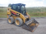 2010 CATERPILLAR Model 226B2 Skid Steer Loader, s/n MJH14938, powered by Cat 4 cylinder diesel
