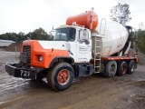 2000 MACK Model DM690S Tri-Axle Rear Discharge Mixer Truck, VIN# 1M2B209C5YM025623, powered by Mack