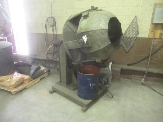 GLOBE Slow Speed Electric Barrel Tumbler, with corncob media (110 volt/single phase)