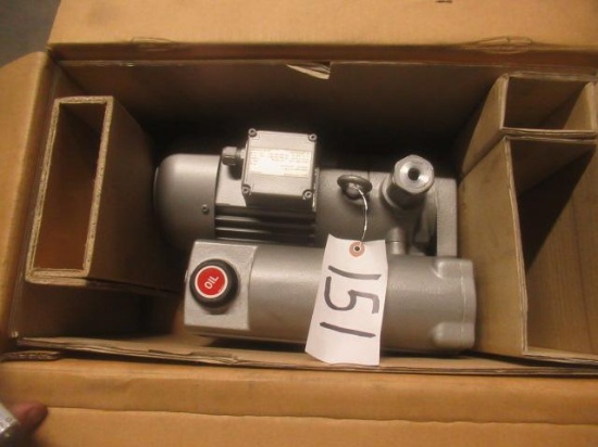 UNUSED Vacuum Pump