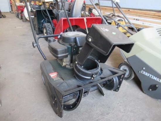 CRAFTSMAN 21" Single Stage Snow Blower, Tecumseh 4 cycle (Yard 2)
