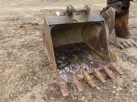 AIM 48" Digging Bucket (Komatsu PC120) (Clearfield)