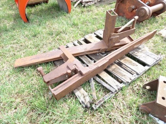 (1 Set) Bolt-On Bucket Forks (Derry Lane - Blairsville)