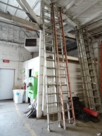 30' Aluminum Extension Ladder (North Spring Street - Blairsville)
