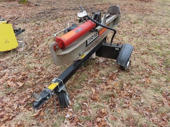 HUSKEE 35 Ton Portable Log Splitter, s/n 2153605, powered by Briggs & Stratton gas engine
