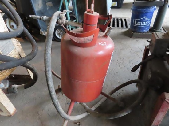 NORTHER 5 Gallon Sandblast Pot (McKeesport) (Caraco)