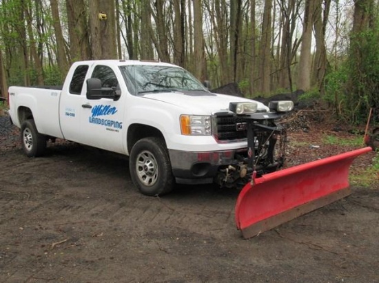 2012 GMC Sierra 2500HD, 4x4 Extended Cab Pickup Truck, VIN# 1GT22ZCG1CZ300033, powered by Vortec