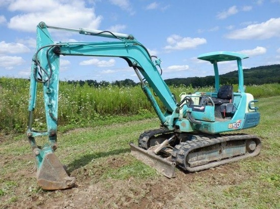 YANMAR Model B50 Mini Hydraulic Excavator, s/n 21030, powered by Yanmar diesel engine, equipped with