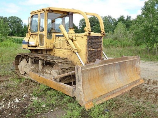 1986 KOMATSU Model D65E-8 Crawler Tractor, s/n 46219, powered by Komatsu 6 cylinder diesel engine