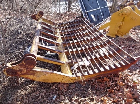 10' Hanging Root Rake Attachment (Cat D8N)